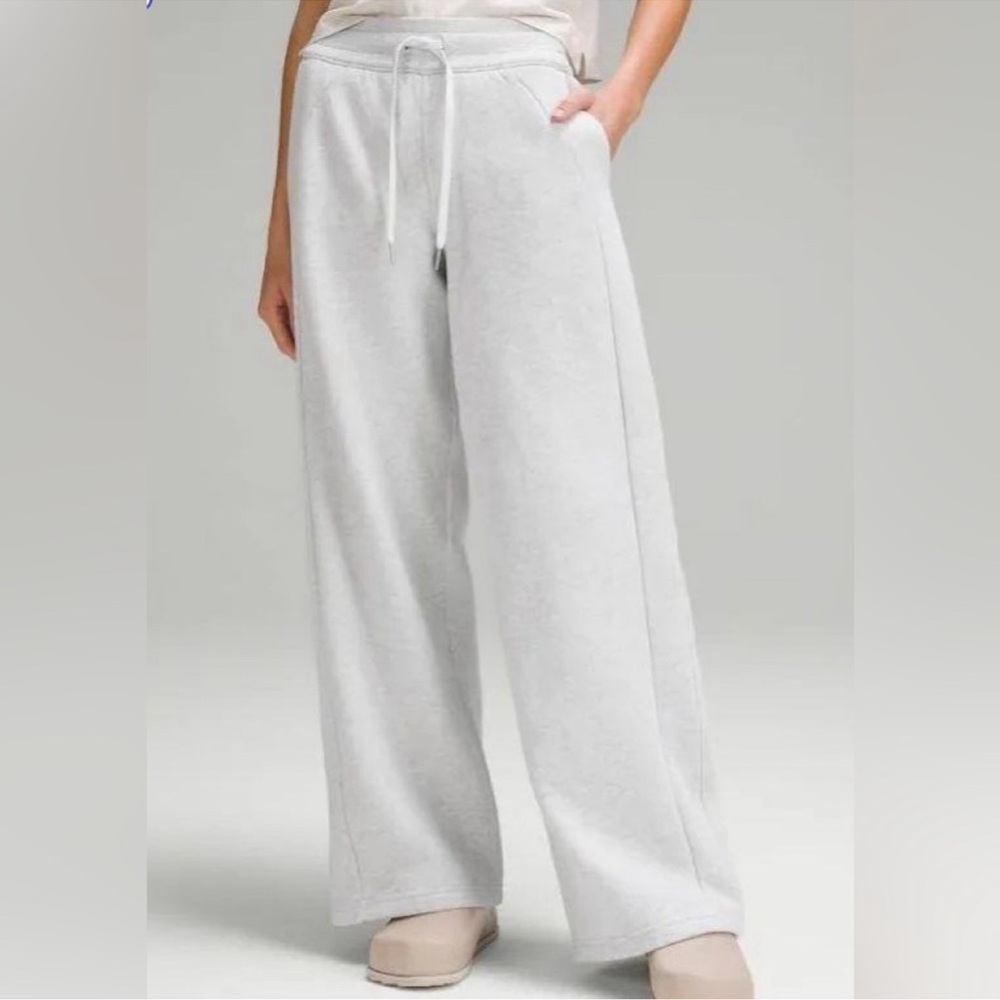 Lululemon Scuba Wide Leg Sweatpants Light Gray Women’s Size 0 Extra Small XS